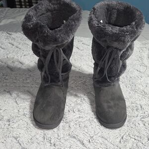 Cozy Gray Women's Boots